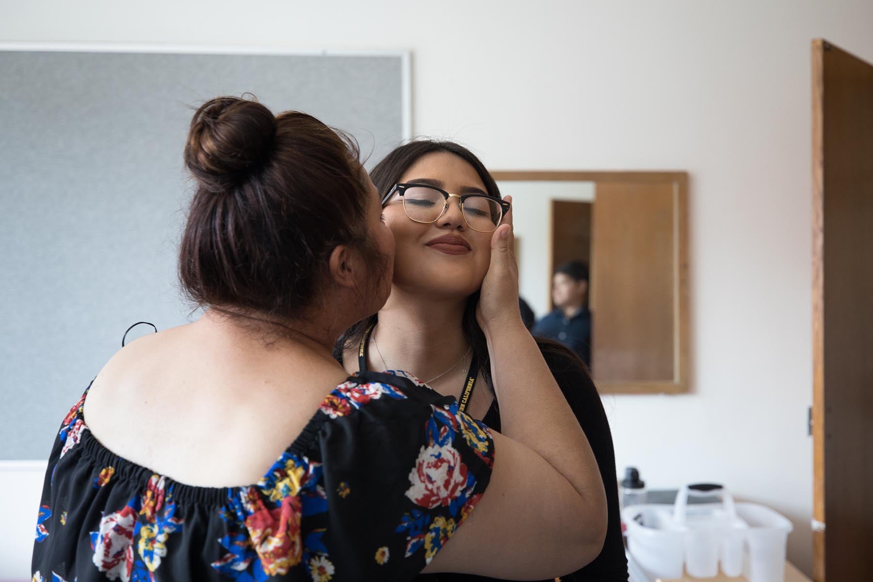 Move in day with Diana Perez