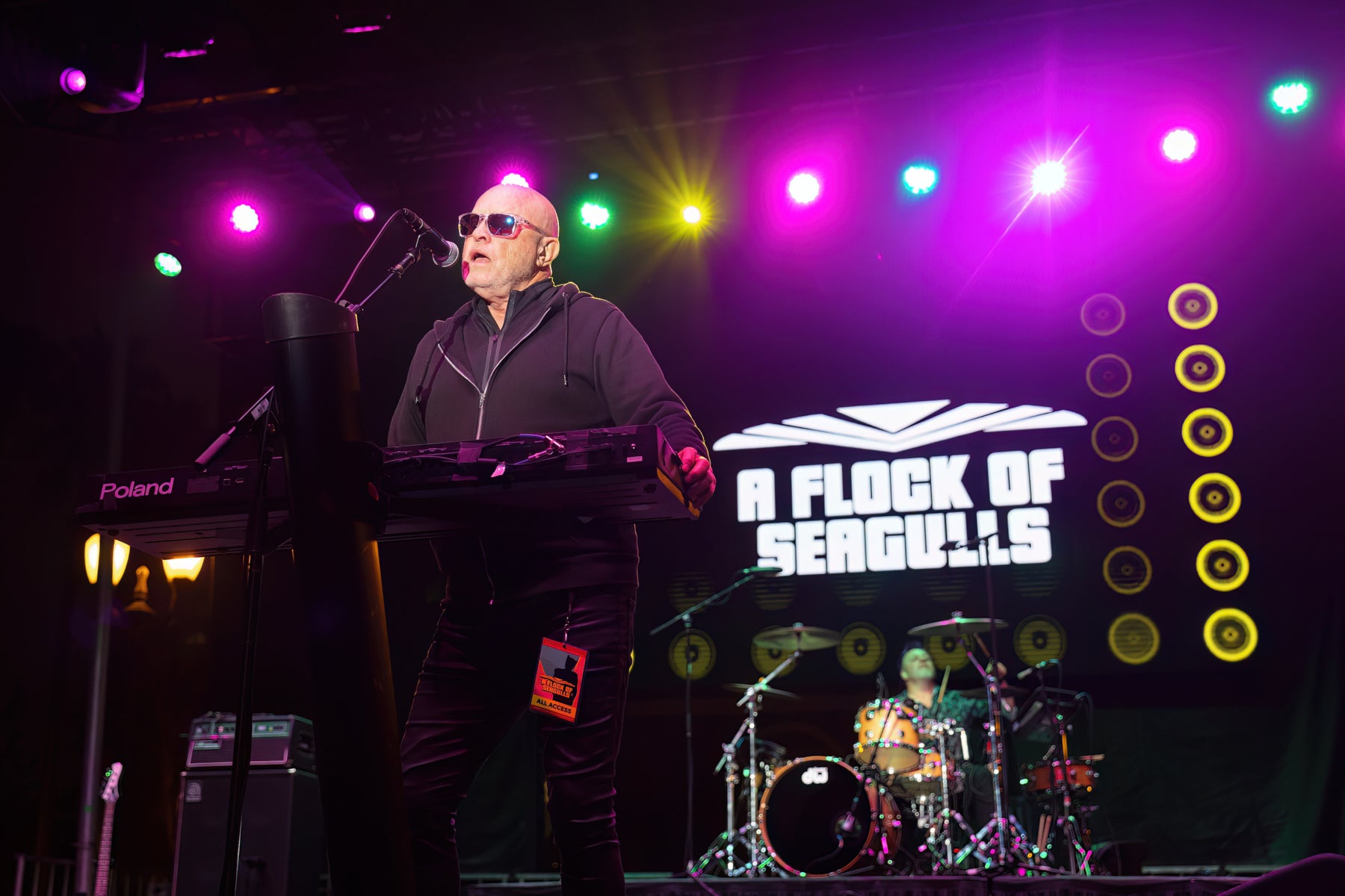 A photo of the band A Flock of Seagulls performing at USC.