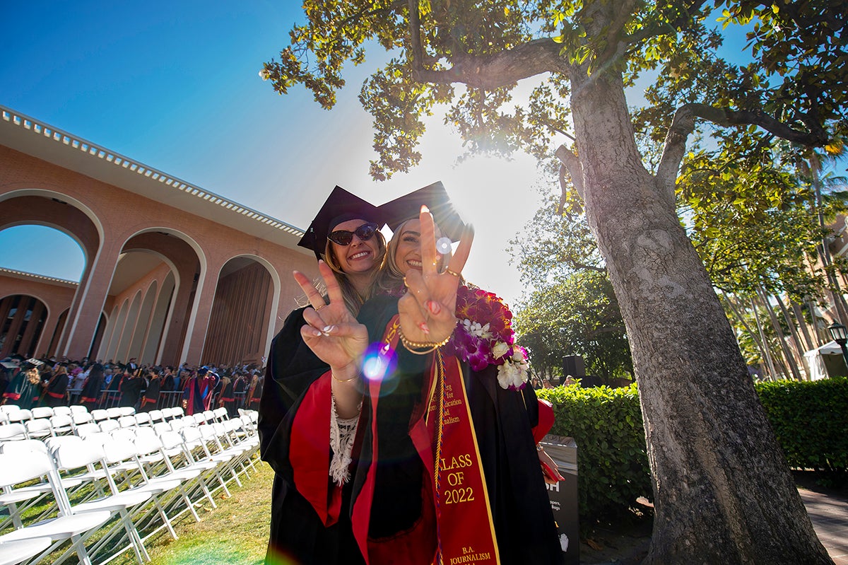 Favorite USC photos: Graduates file in