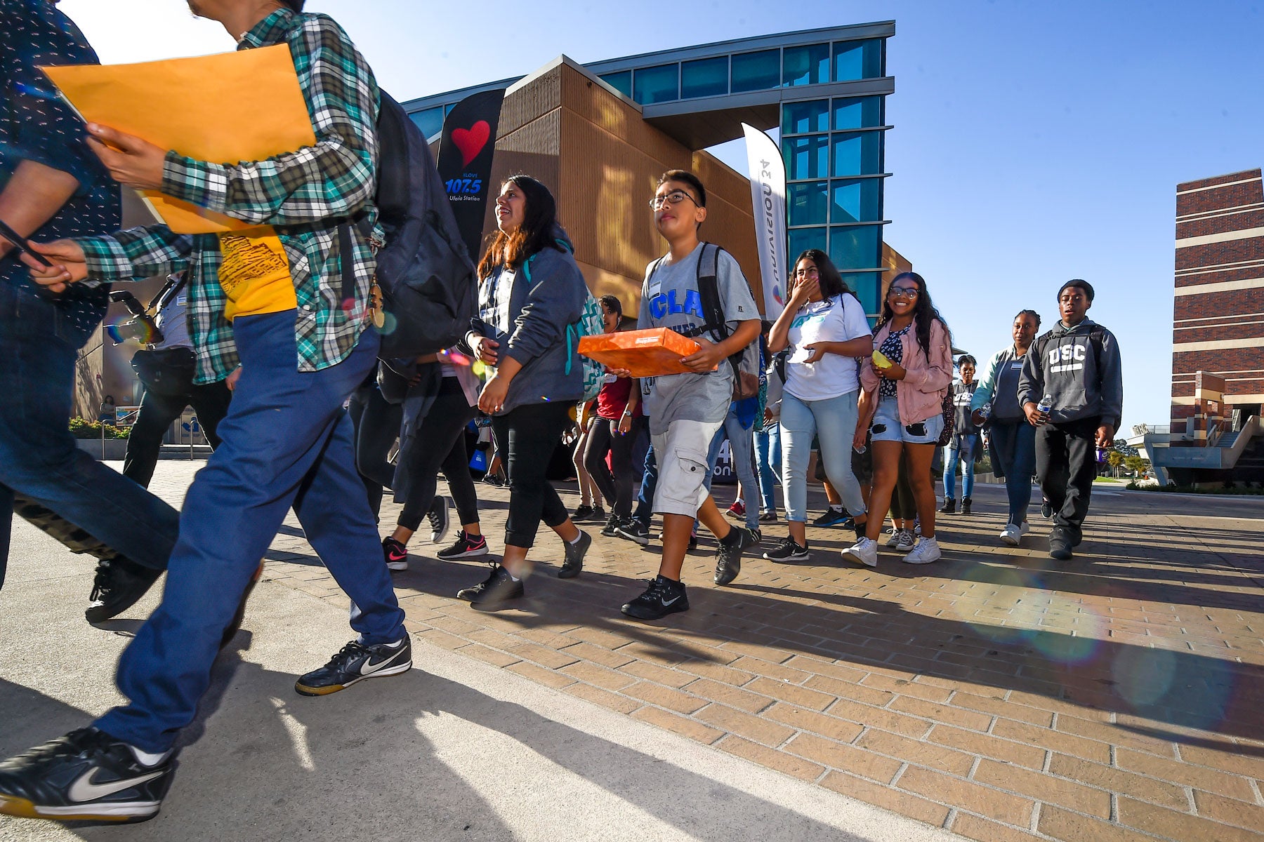 students arriving at conference