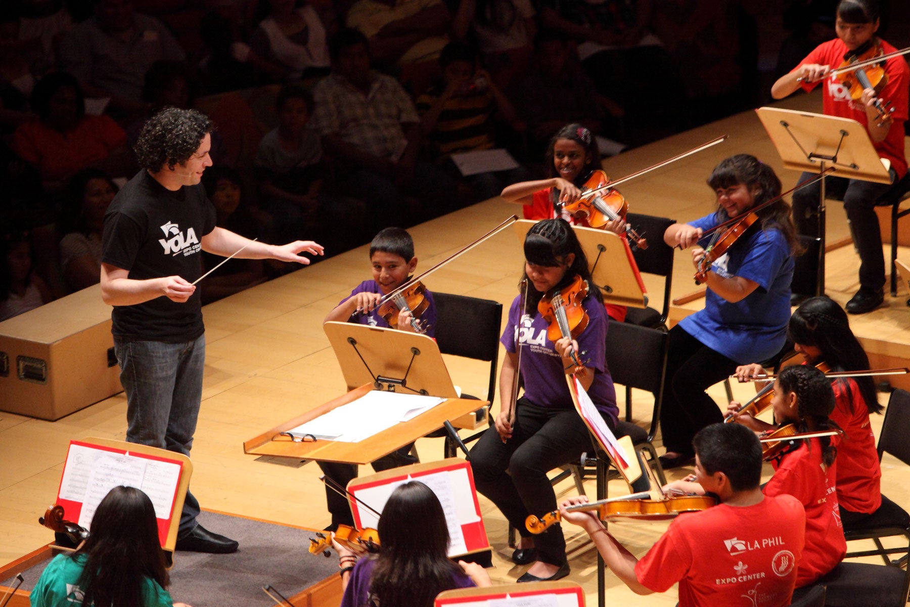 Dudamel conducting children's orchestra