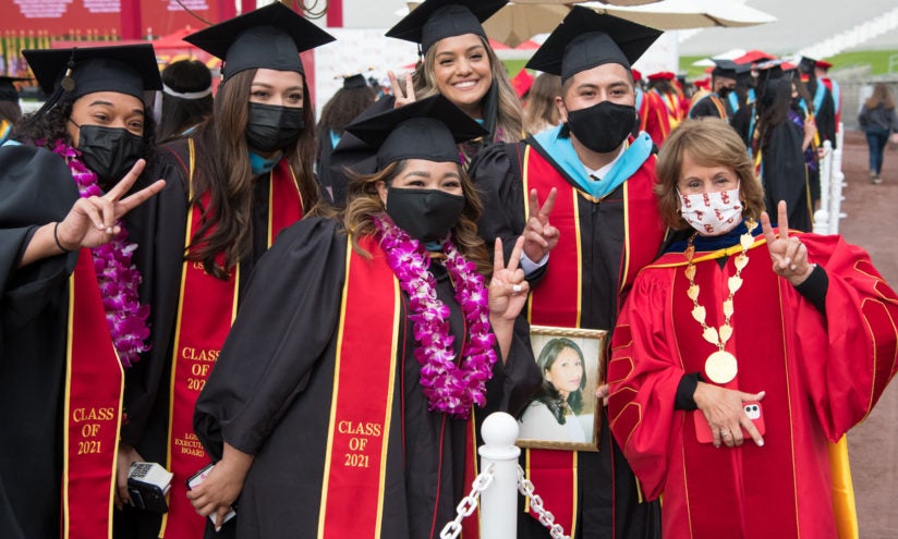 2021 USC commencement