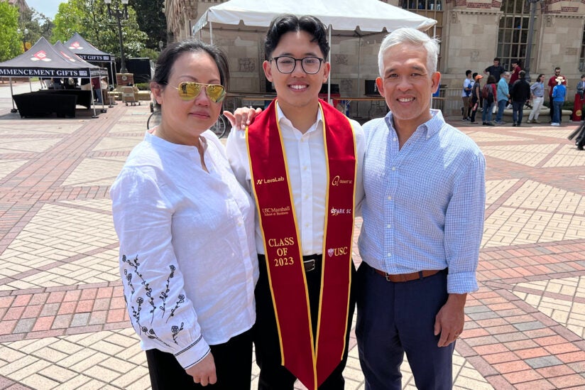 USC 2023 commencement: Steve Nguyen with mother and father