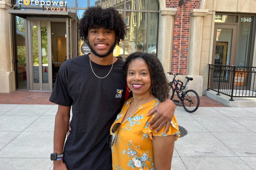 USC move-in day: Brandon and Kim Barnes