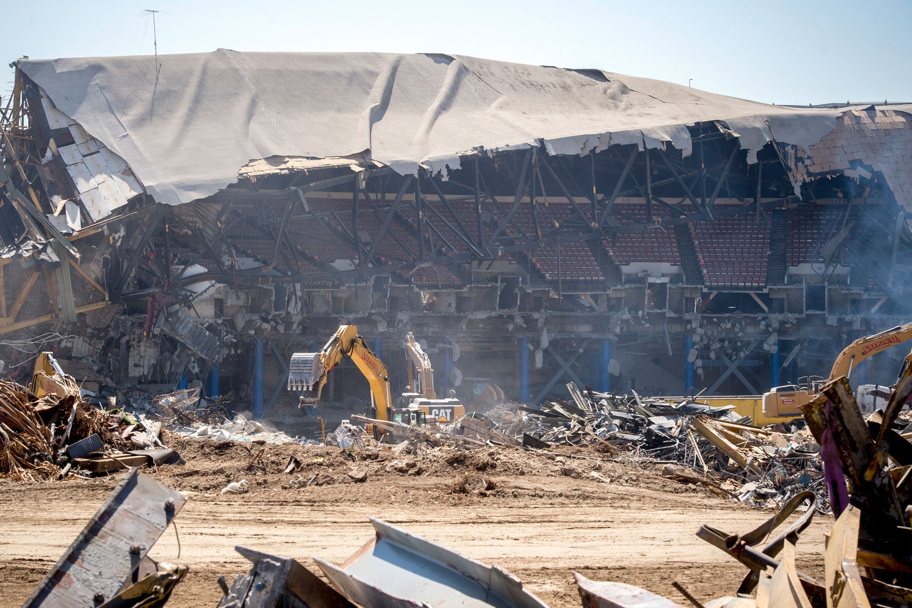 LA Sports Arena demolition