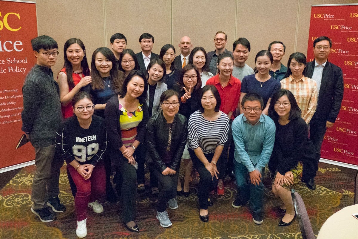 group photo of Shanghainese students