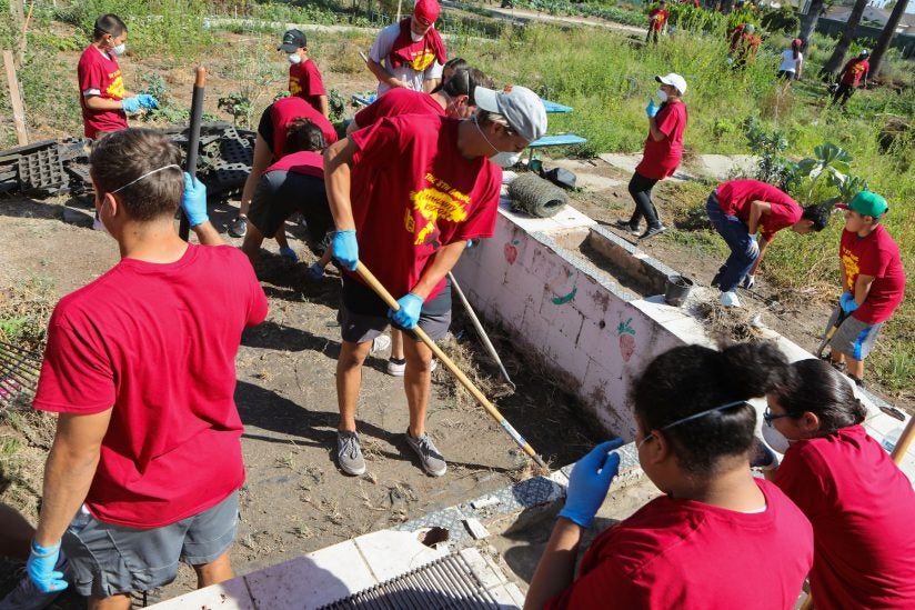 Trojan outreach gardening event