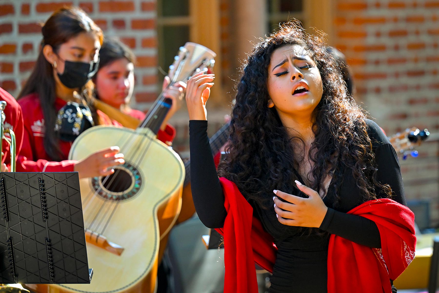 USC mariachi: Alondra Santos performs with Mariachi los Troyanos de USC