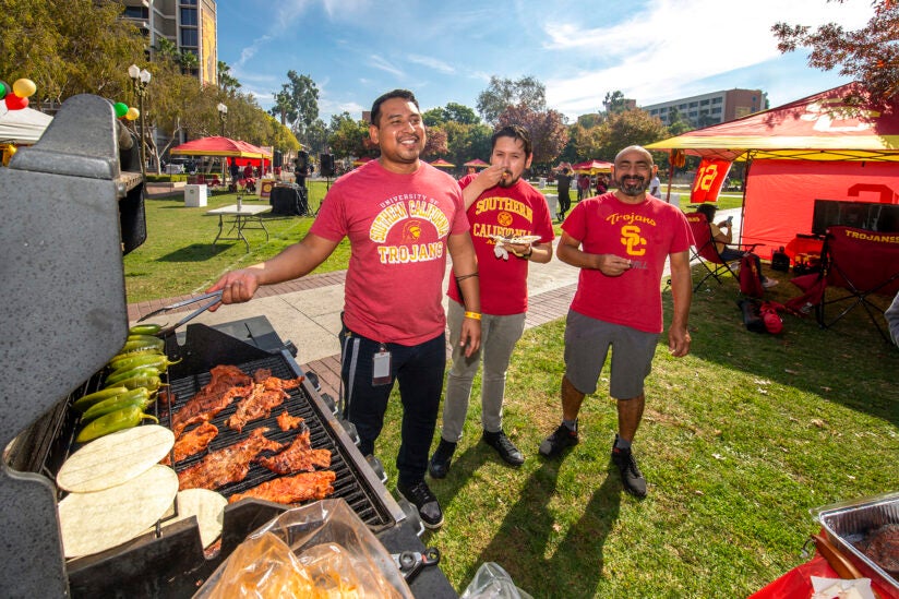 USC Reunion Weekend 2021: Chris Martinez grills with Alvaro Gomez and Jose Martinez