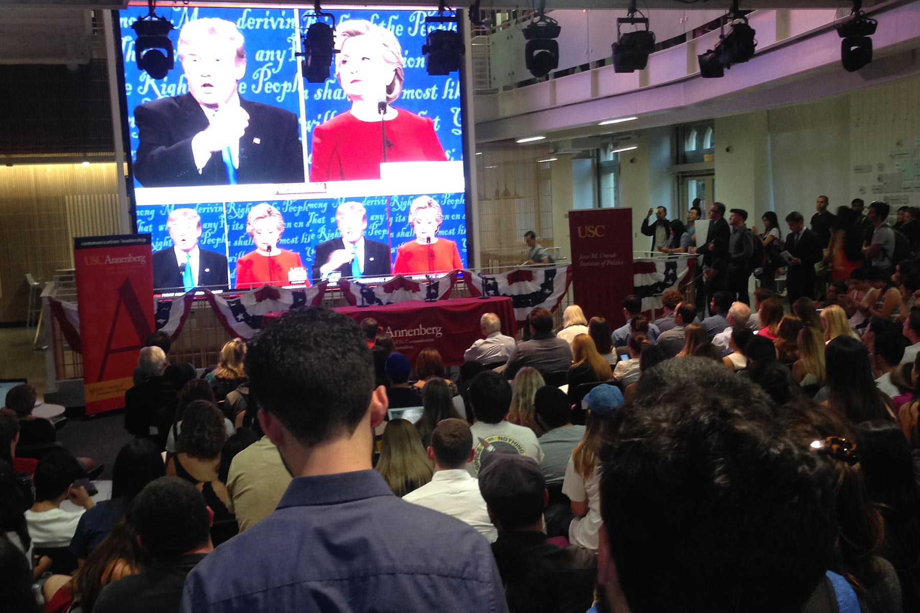 USC Annenberg hosts packed presidential debate viewing - USC Today