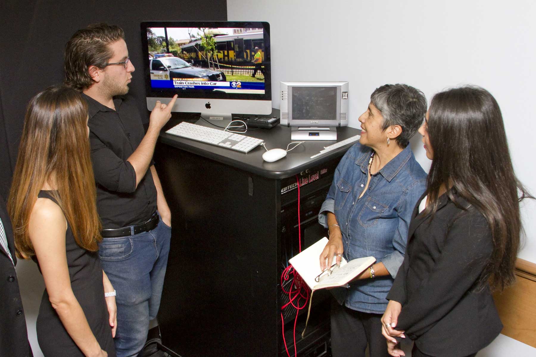 Tricky Tech Aspiring attorneys advise filmmakers on tricky tech issues - USC Today