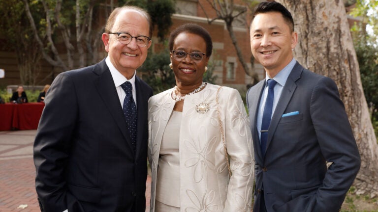 C. L. Max Nikias visits with Wanda Austin and Viet Thanh Nguyen