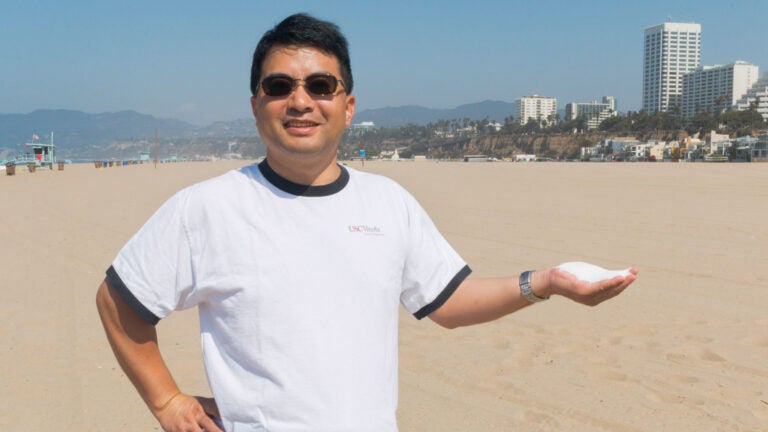 Chongwu Zhou