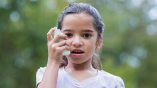 child using inhaler