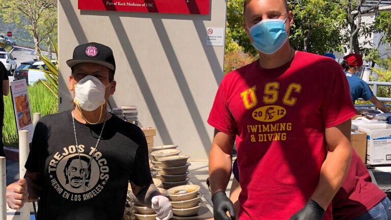 Celebrities and USC Alumni Feed Los Angeles Hospital Staffs in Pandemic