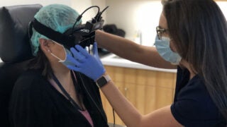 USC Balance Center uses state-of-the-art diagnostic tools to assess of vestibular disorders, which affect some 33 million Americans a year. (Photo/Alaina Bassett)