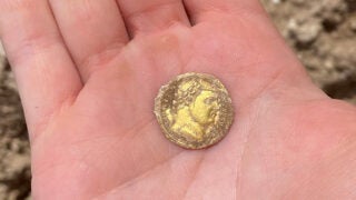gold coin from 295 AD