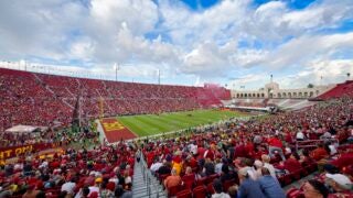 Los Angeles Memorial Coliseum filled with fans