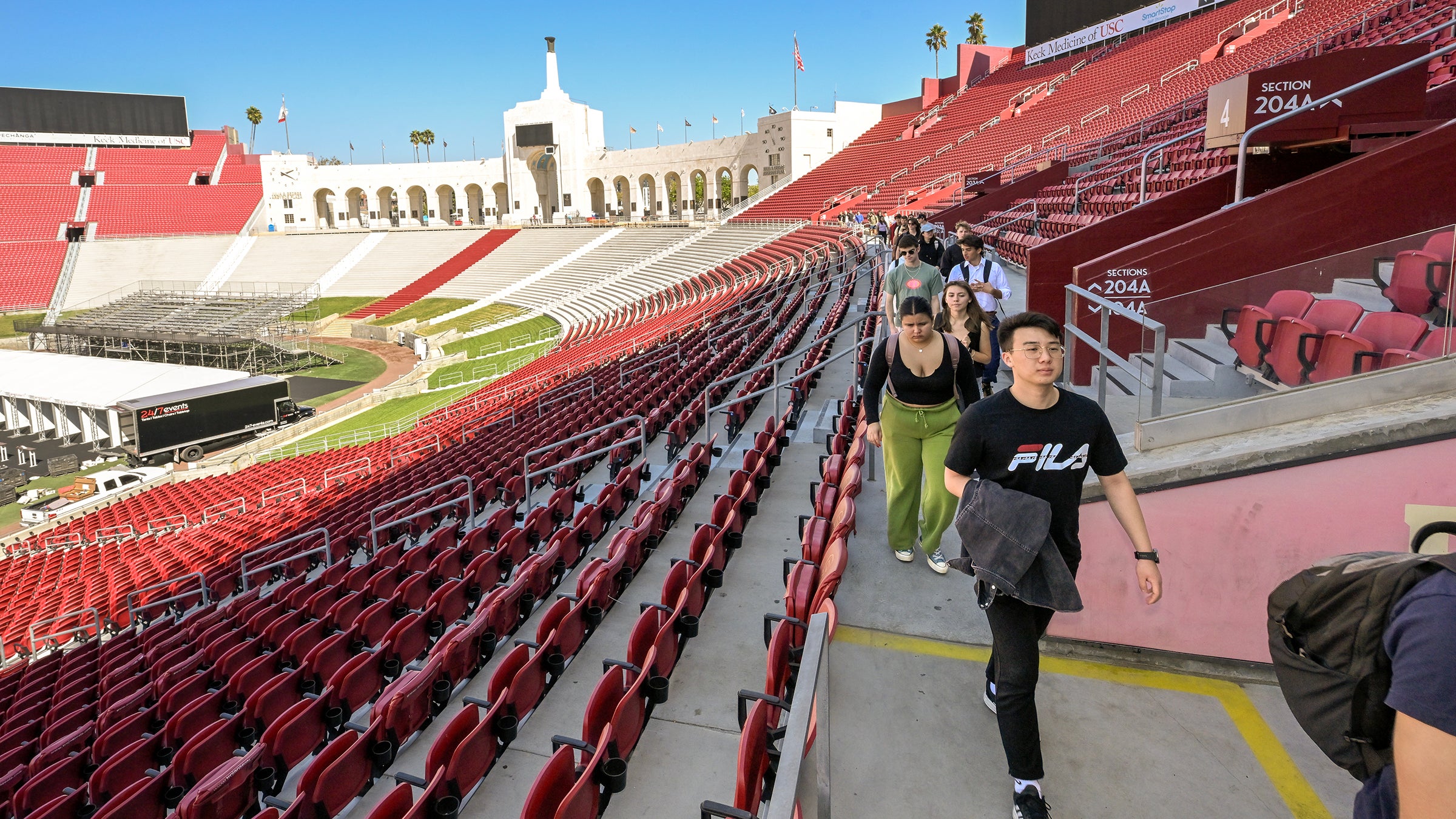 Classes in the Coliseum: Tour focuses on sustainability