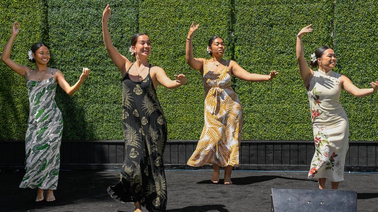 Asian American & Pacific Islander Heritage Month kickoff: Hula dancers from USC Hawaii Club