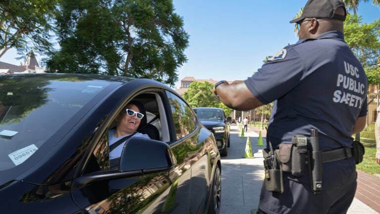 USC move-ins: Getting directions