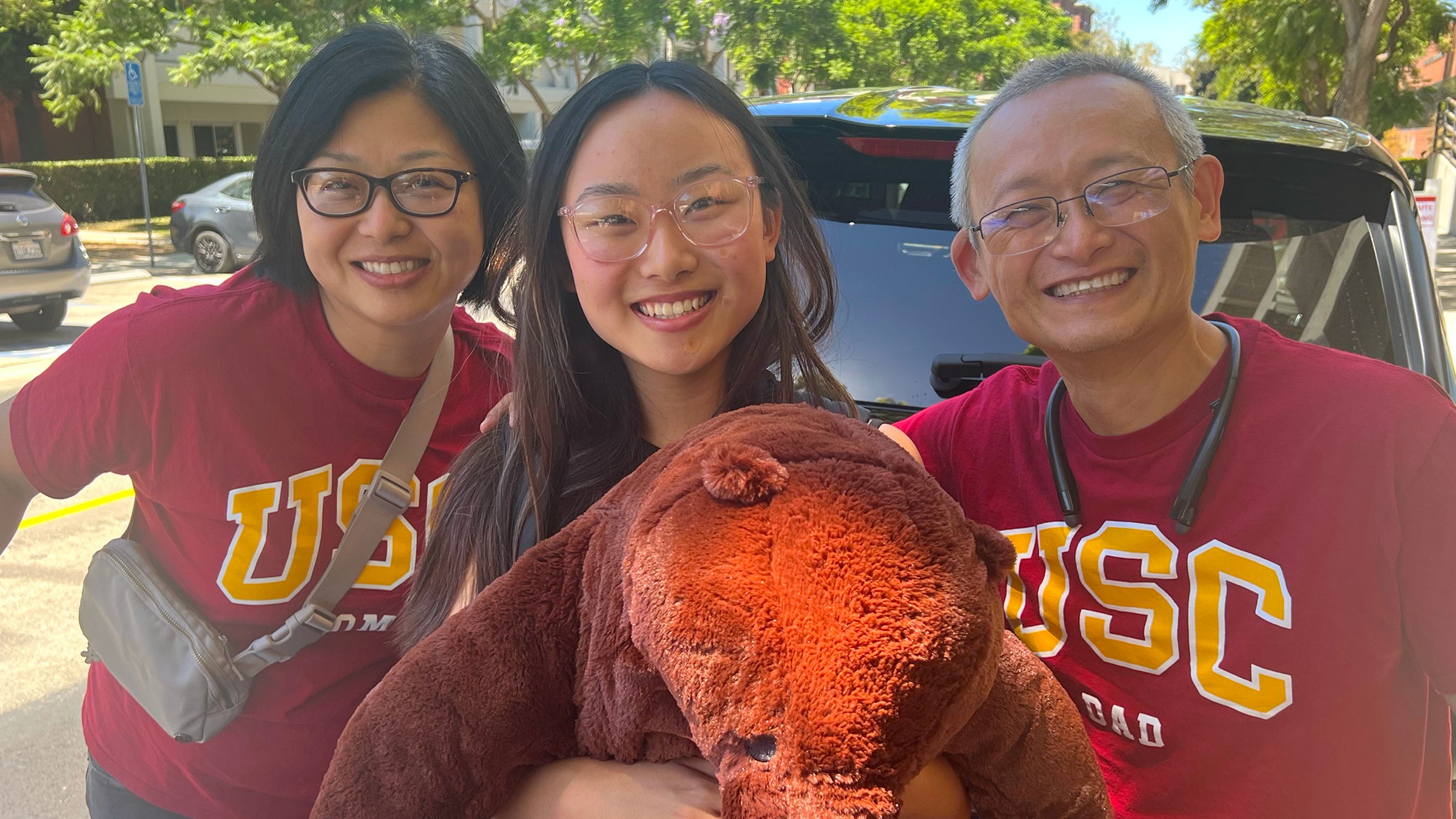 USC move-ins: Jenny, Jamie and Marcus Choe