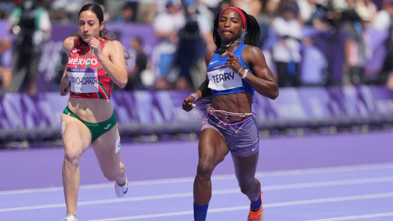 Women racing