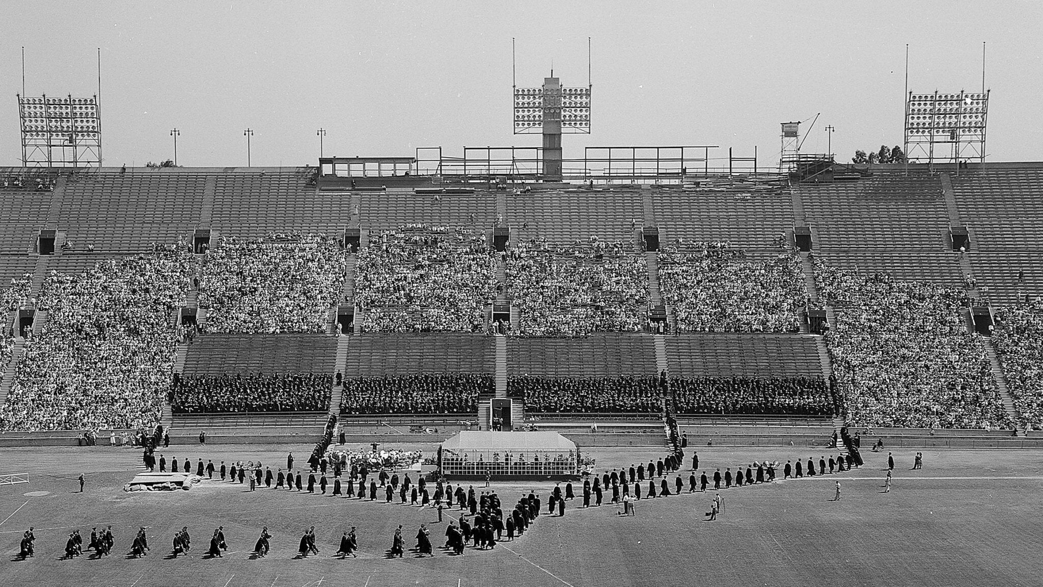 USC Class of 2025 main commencement to be held at Coliseum