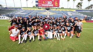 Women’s soccer team wins Big Ten regular season title