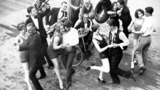 Dancers in the 20s or 30s